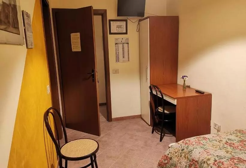 ホテル Albergo Ristorante Pizzeria Del Viale