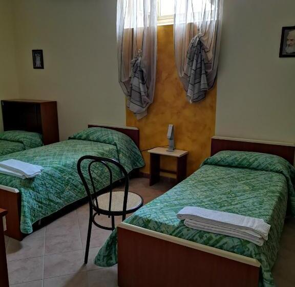 호텔 Albergo Ristorante Pizzeria Del Viale