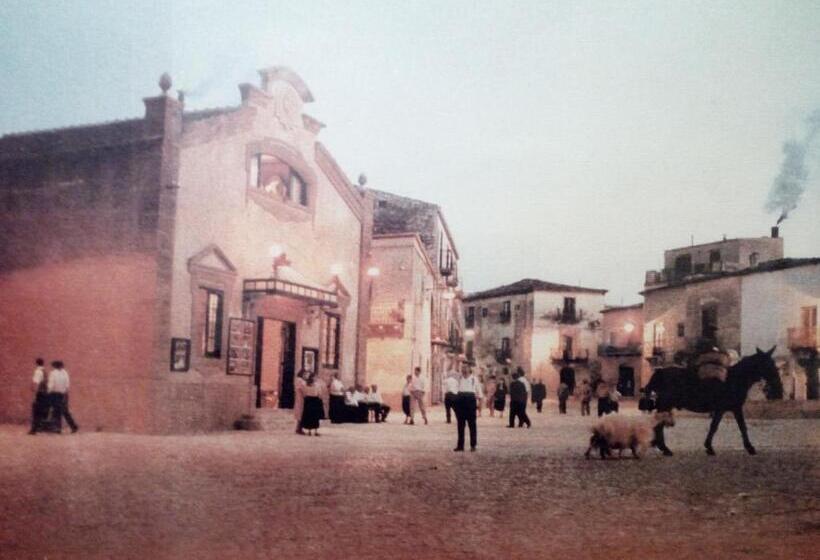 호텔 Albergo Ristorante Pizzeria Del Viale