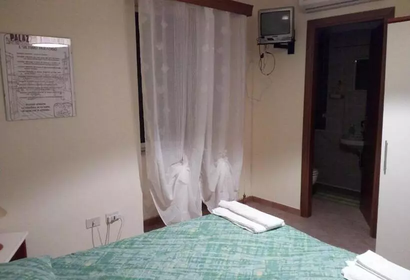 ホテル Albergo Ristorante Pizzeria Del Viale