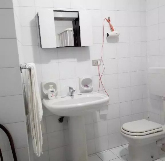 ホテル Albergo Ristorante Pizzeria Del Viale