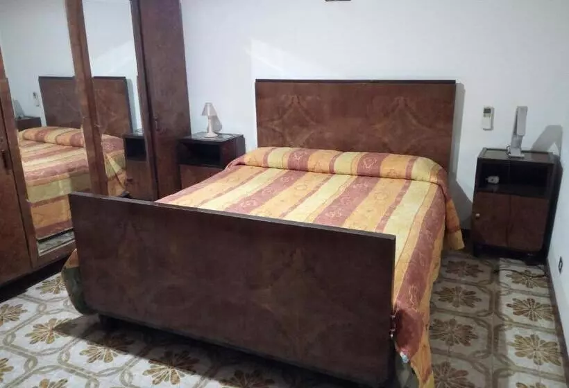 ホテル Albergo Ristorante Pizzeria Del Viale