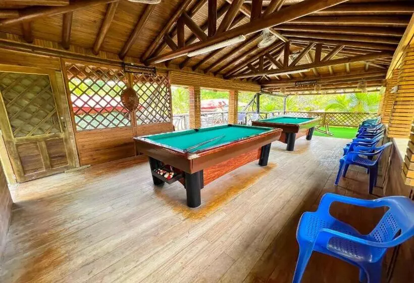 Hotelli Camino Verde