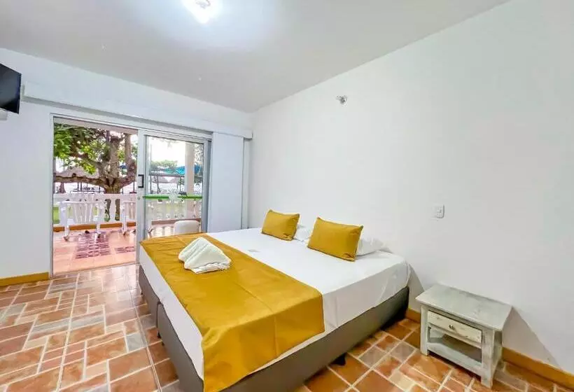 Hotelli Camino Verde