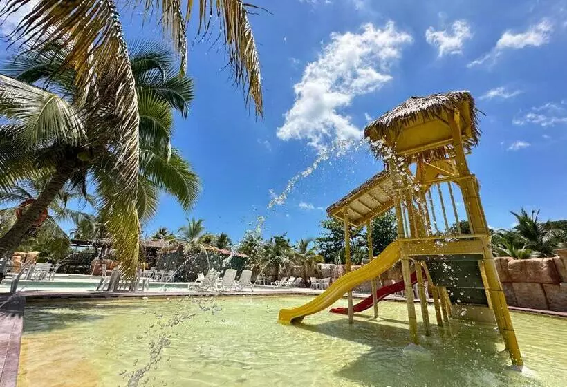 Hotelli Camino Verde