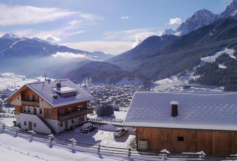 Отель Ferienwohnungen Kuentnerhof