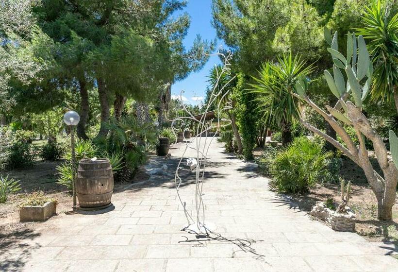 호텔 Le Palmentelle   Masseria Con Piscina