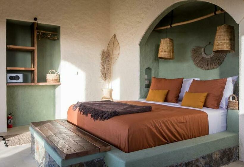 Пансион Drop In Surf Lodge