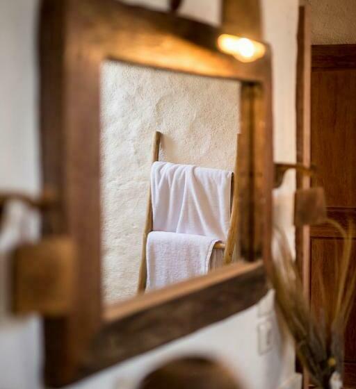 Пансион Drop In Surf Lodge