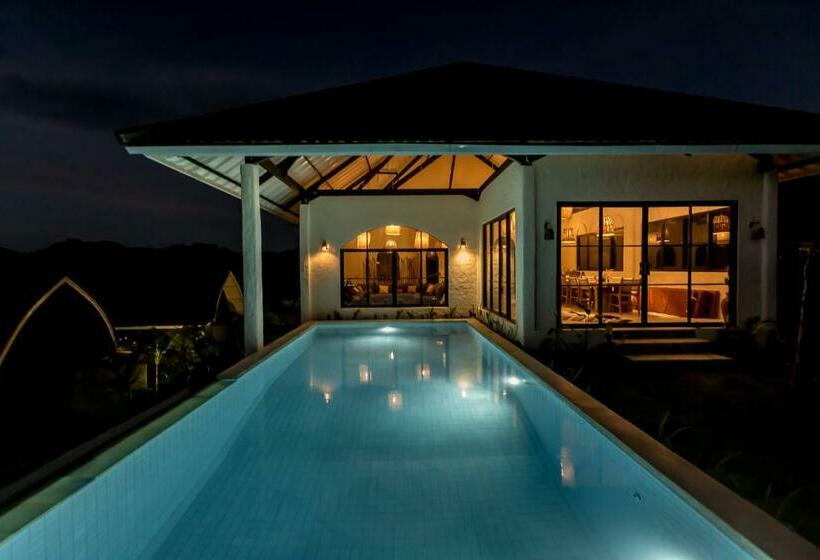 Пансион Drop In Surf Lodge