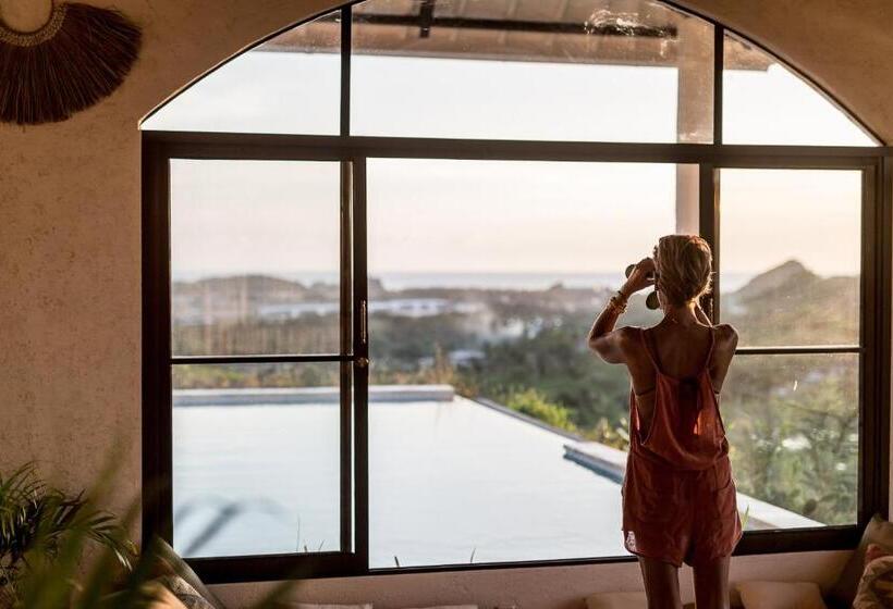 Пансион Drop In Surf Lodge