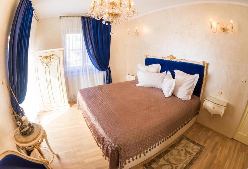 ペンション Vila Cameea