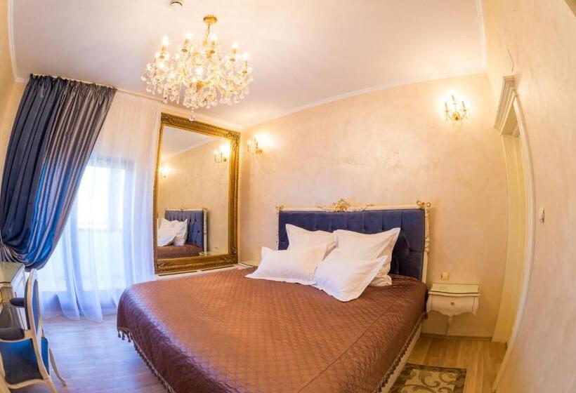 ペンション Vila Cameea