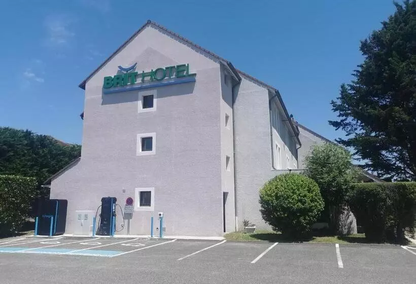 Brit Hotel Confort Pau Lons