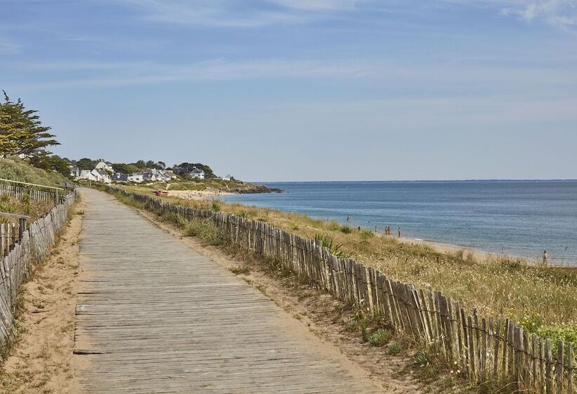 هتل Chateau Des Tourelles, Thalasso Et Piscine D Eau De Mer Chauffee