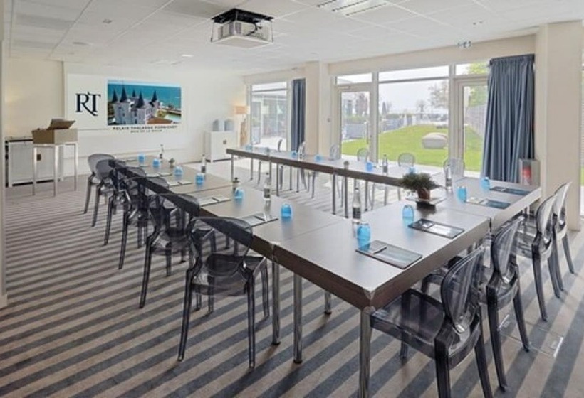 هتل Chateau Des Tourelles, Thalasso Et Piscine D Eau De Mer Chauffee