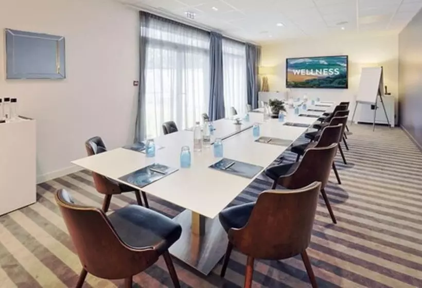 בית מלון כפרי Chateau Des Tourelles, Thalasso Et Piscine D Eau De Mer Chauffee