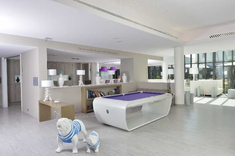 هتل Chateau Des Tourelles, Thalasso Et Piscine D Eau De Mer Chauffee