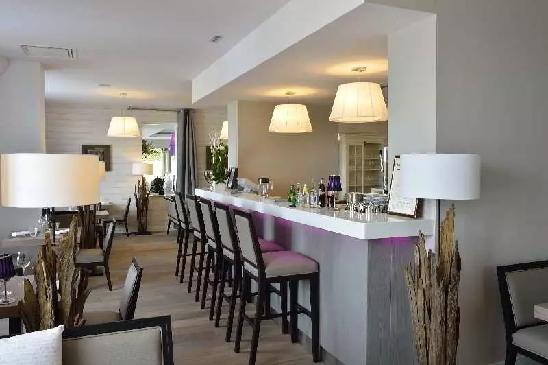 בית מלון כפרי Chateau Des Tourelles, Thalasso Et Piscine D Eau De Mer Chauffee