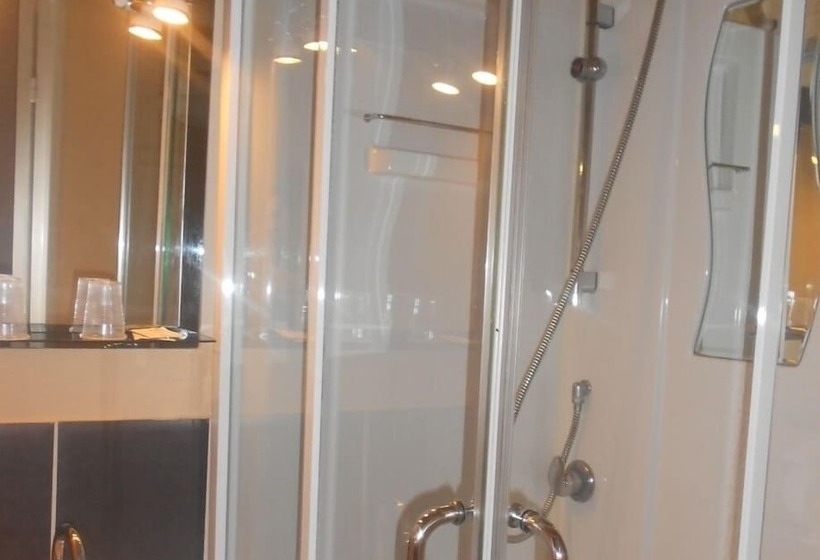 Hotel Confortel Avignon