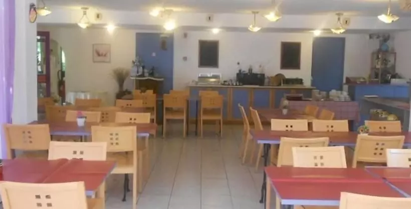 Hotel Confortel Avignon