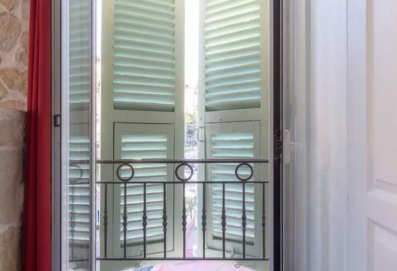 בית מלון כפרי De Belgique à Menton