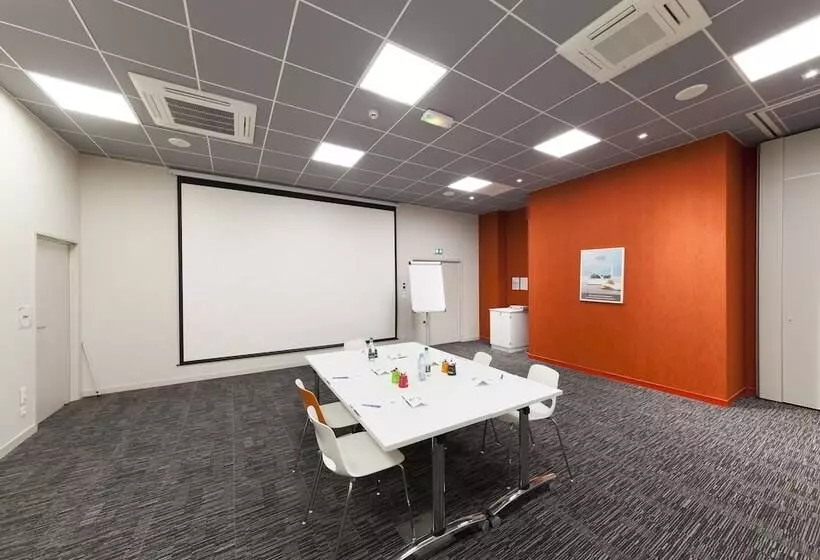 호텔 Ibis Styles Poitiers Centre