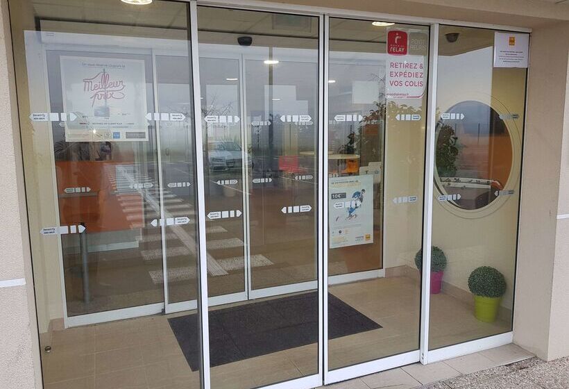 Отель Premiere Classe Sens Nord  Saint Clement