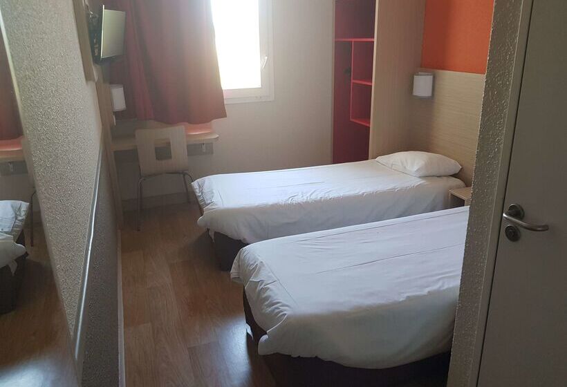 Отель Premiere Classe Sens Nord  Saint Clement