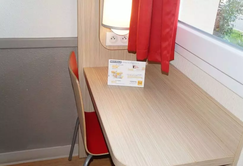 ホテル Premiere Classe Sens Nord  Saint Clement