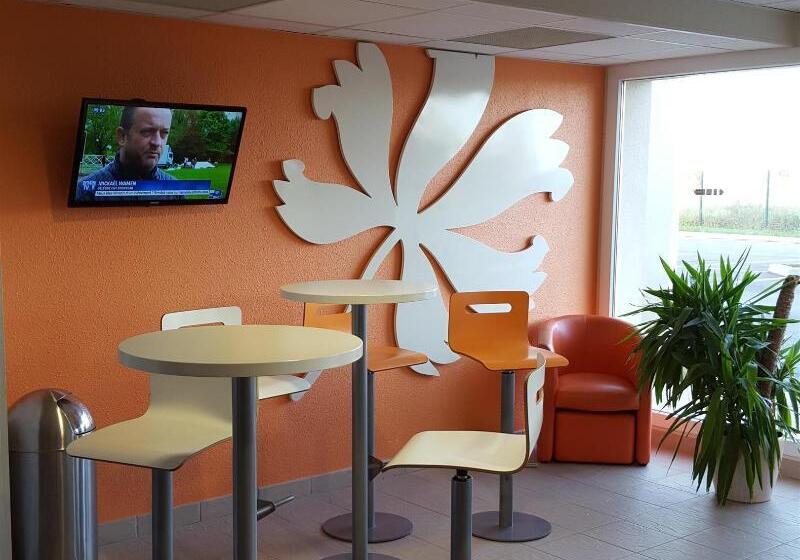 Отель Premiere Classe Sens Nord  Saint Clement