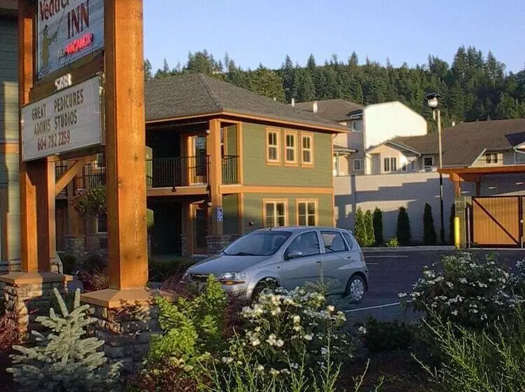 乡村酒店  Vedder River Inn