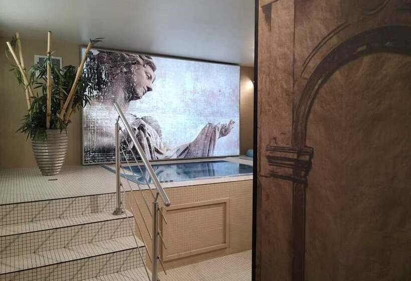 فندق Hôtel Restaurants & Spa Perier Du Bignon