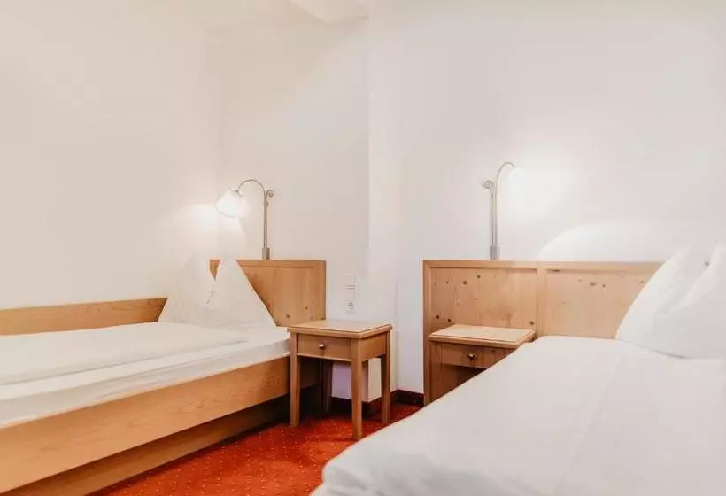 Отель Wirtshaus Tauernhex