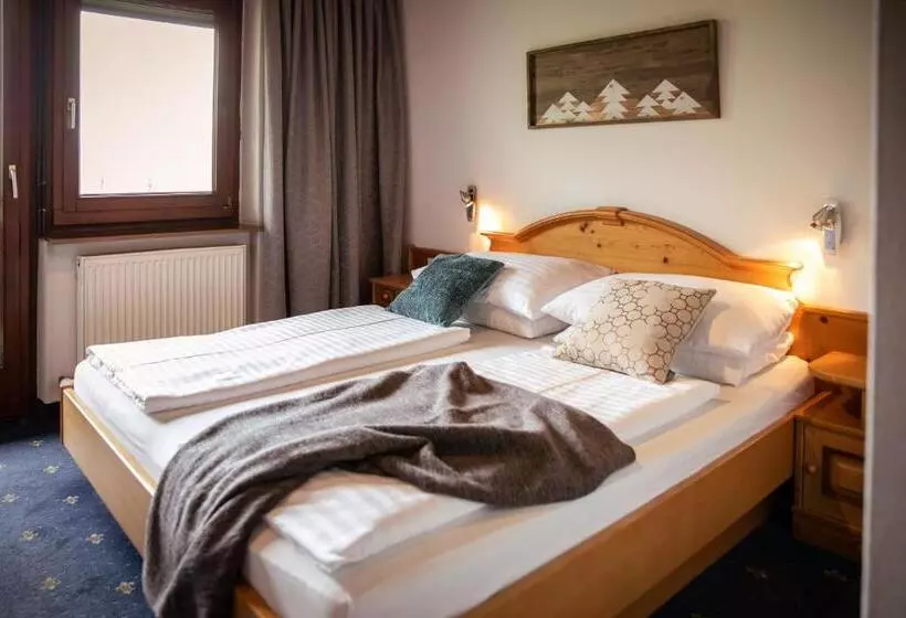 Отель Wirtshaus Tauernhex