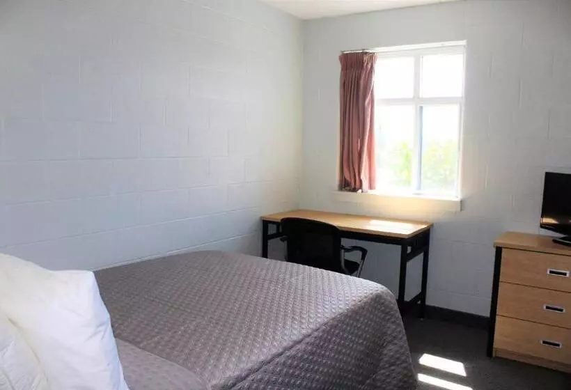 Residence & Conference Centre  Welland