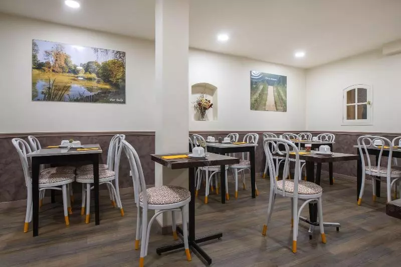 Royal Hotel Versailles