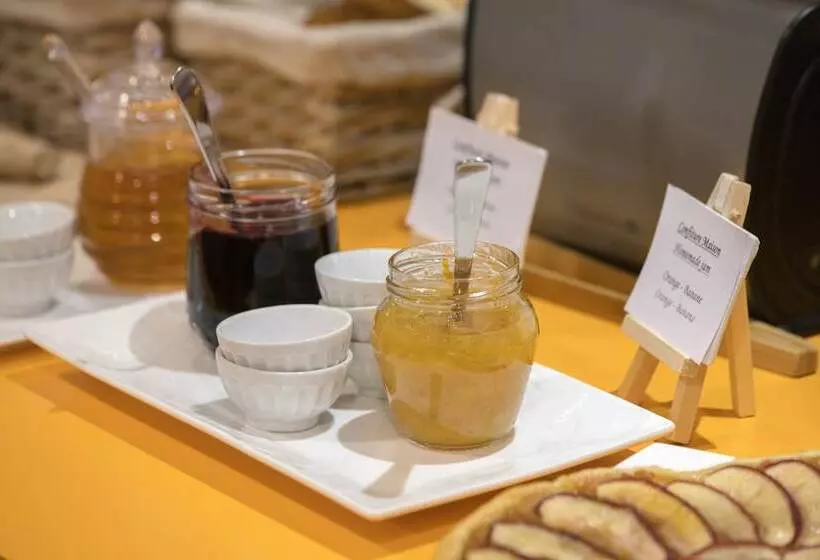 Royal Hotel Versailles