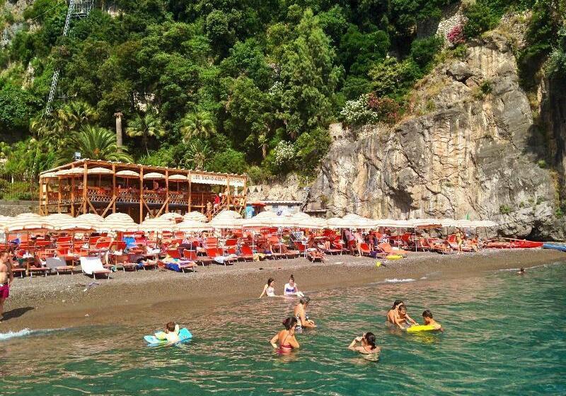 مبيت وإفطار Villa Principe Giovanni