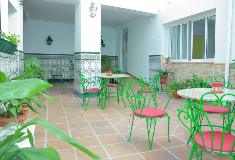 فندق فئة نجمة واحدة Toril