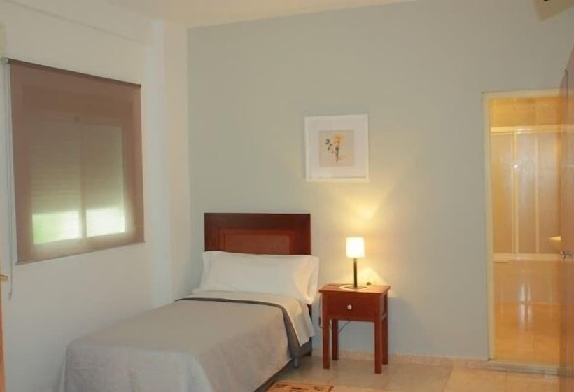 فندق فئة نجمة واحدة Toril