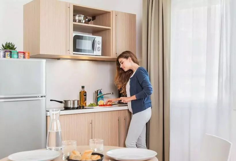 Aparthotel Adagio Access Paris Clichy