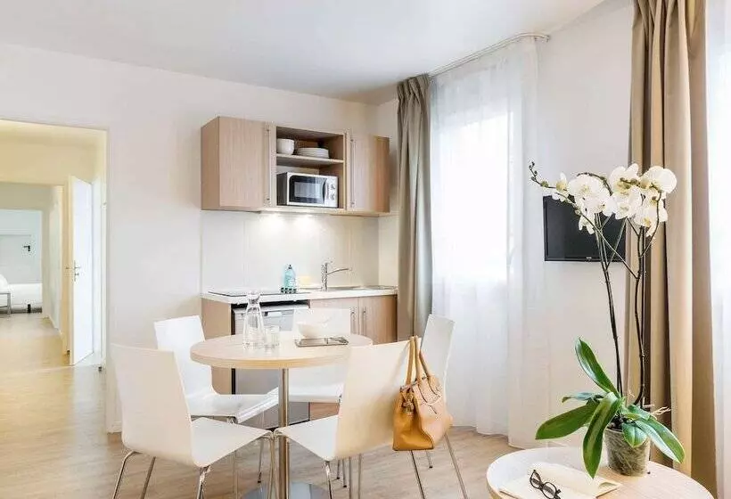 Aparthotel Adagio Access Paris Clichy
