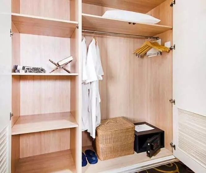 هتل Blue Sky Pandurata Boutique