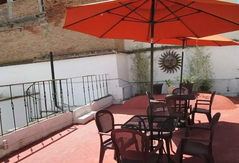 هتل Casa Sangre De Cristo