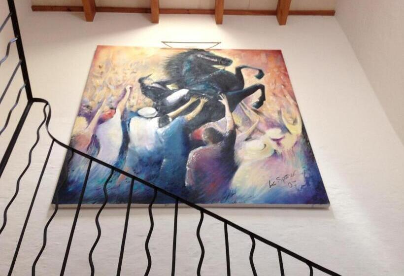 Отель Es Mercadal