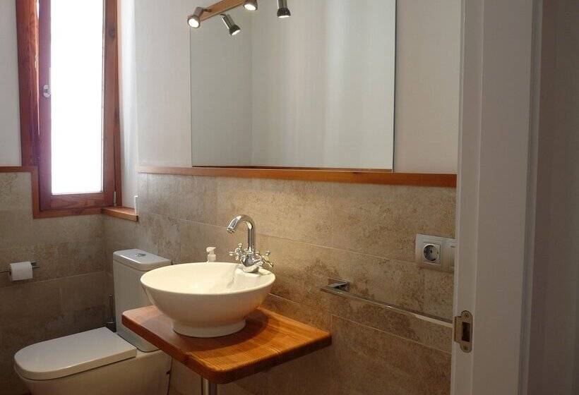 Отель Es Mercadal