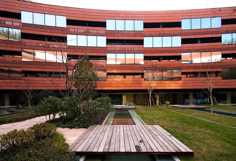 Otel Hualuxe Shanghai Twelve At Hengshan, An Ihg