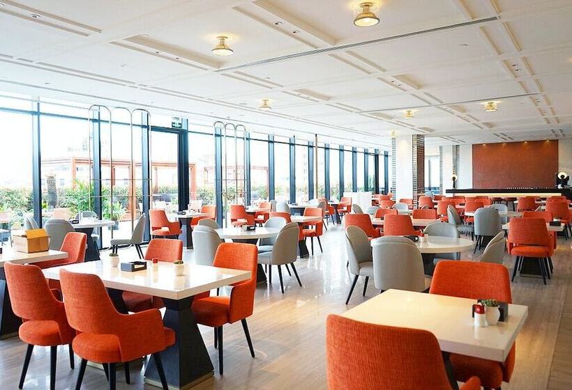 Otel Hualuxe Shanghai Twelve At Hengshan, An Ihg