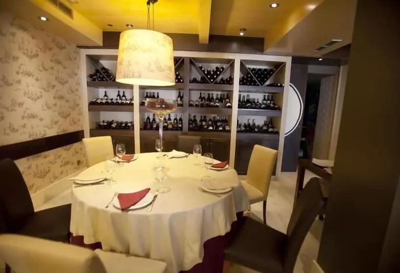 Отель Natura Petit